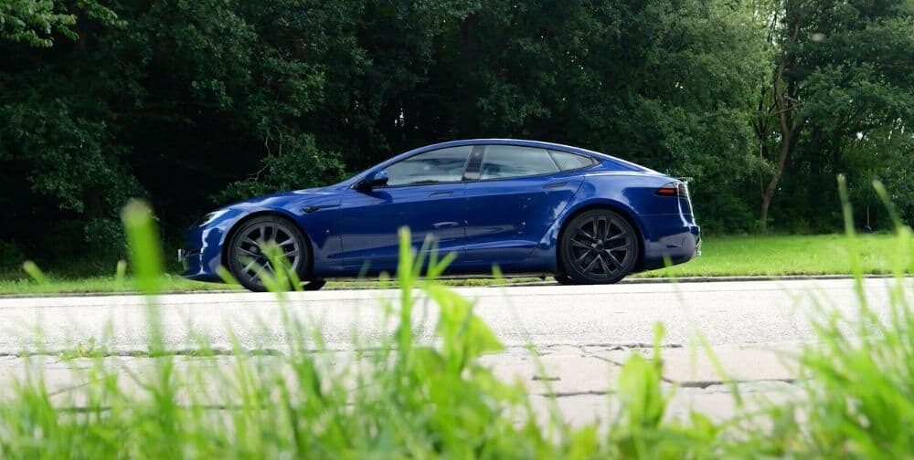 Tesla model s plaid 1000+ hestekræfter