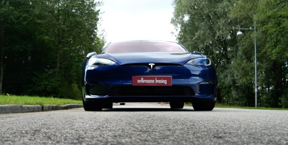 Lease din næste tesla hos Nellemann leasing