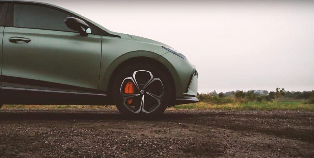 Prøv den elektriske bil MG 4 XPower hos nellemann leasing