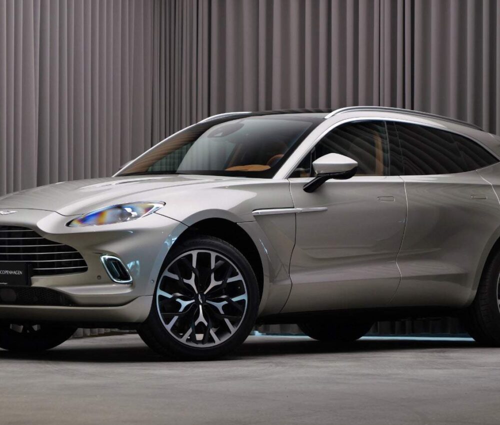 Aston Martin 2023